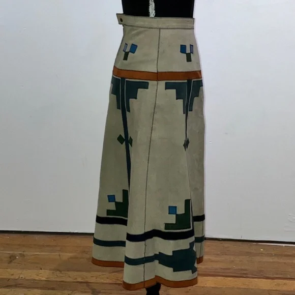 Native Suede - Picture 4 of 10